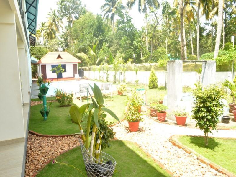 Lilypad Resort Varkala Esterno foto